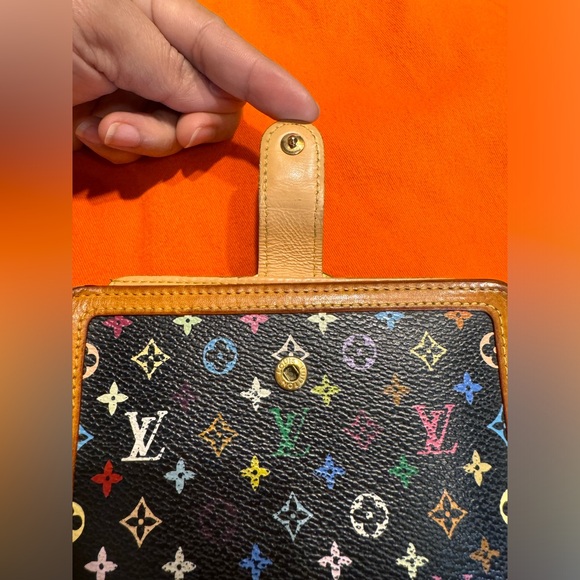 🎀Louis Vuitton Kisslock Multicolour wallet🎀 - Picture 9 of 14